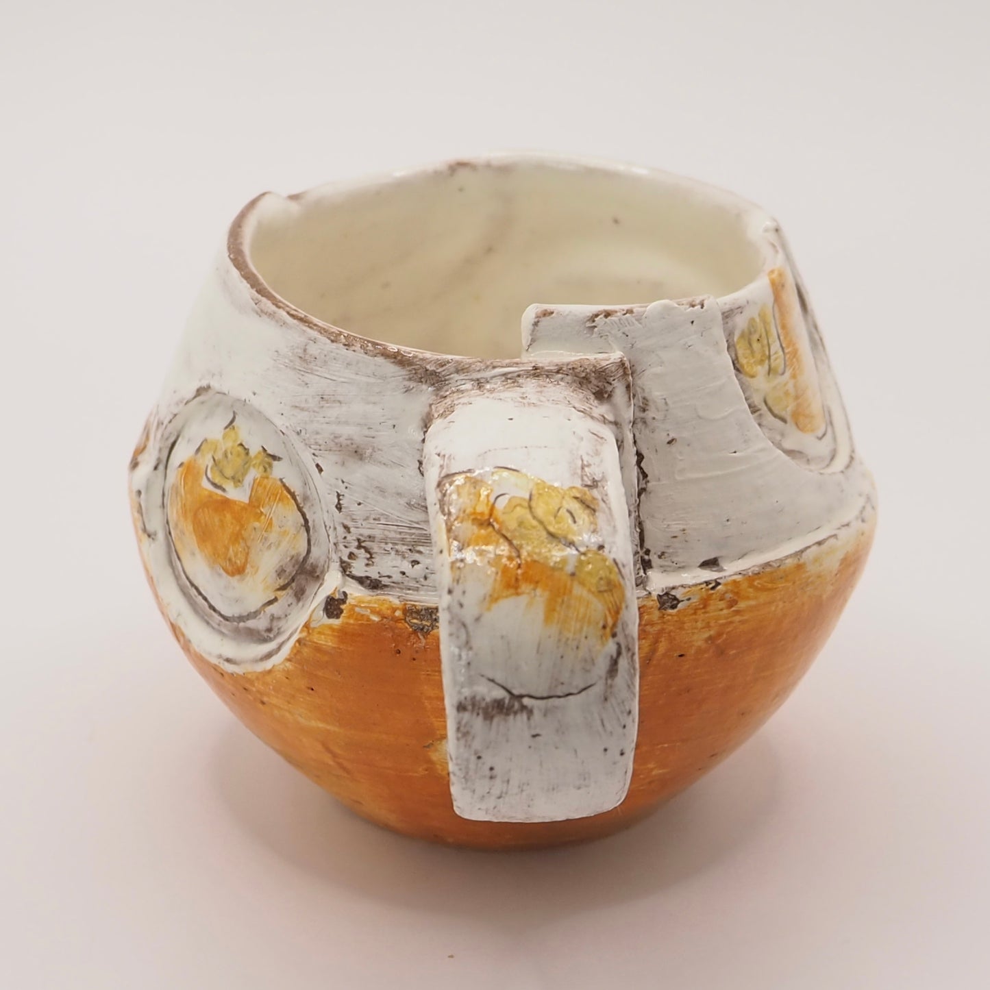 大畠穏さんのマグカップ「kaki(かき)」(粉引・絵付け・貼合わせ)