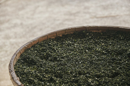 自然農法・古式青柳製法 　釜炒り 和紅茶　60g　★釜炒り茶の持つ爽やかな味わいと紅茶の豊かな香り【メール便送料無料】